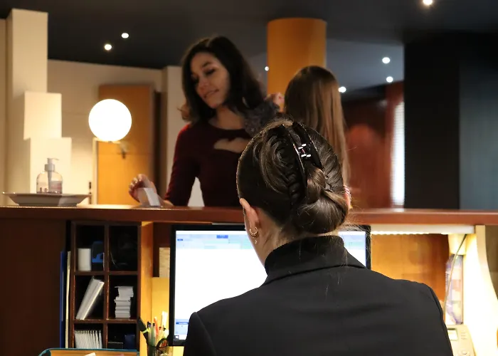 Le Pergolese Paris Champs Elysees